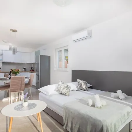 Apartment Marija - Sea View Apartment Makarska
